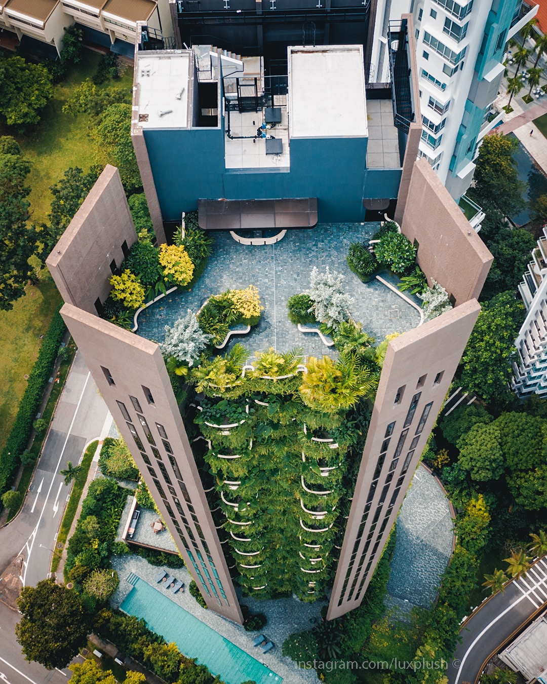 EDEN tower in Singapore by Heatherwick SApartments